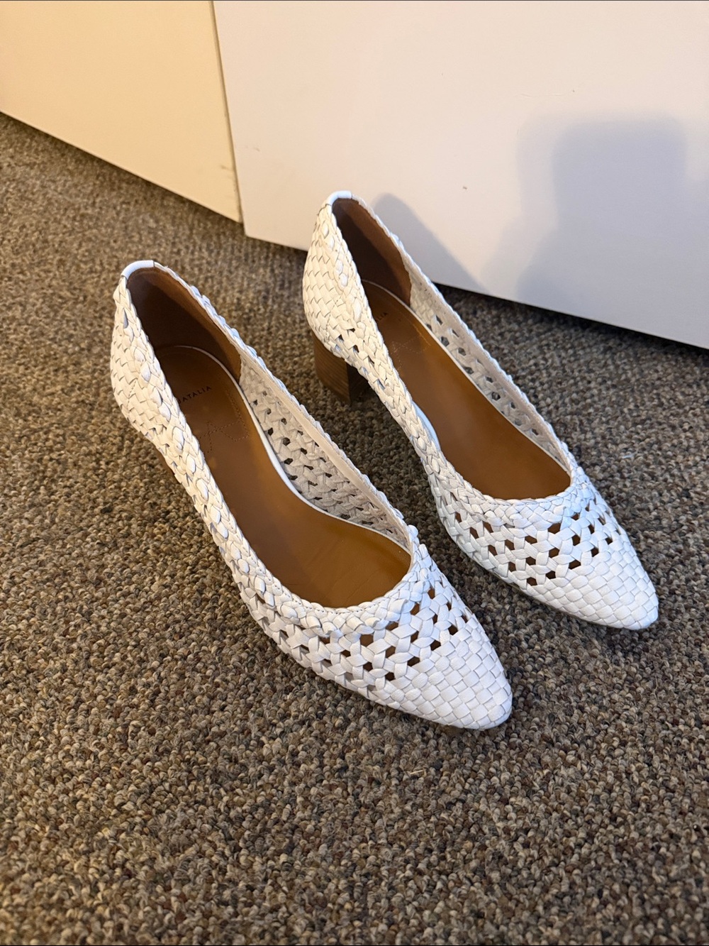 Aquatalia White Woven Pointed Toe Block Heel Pumps 6.5